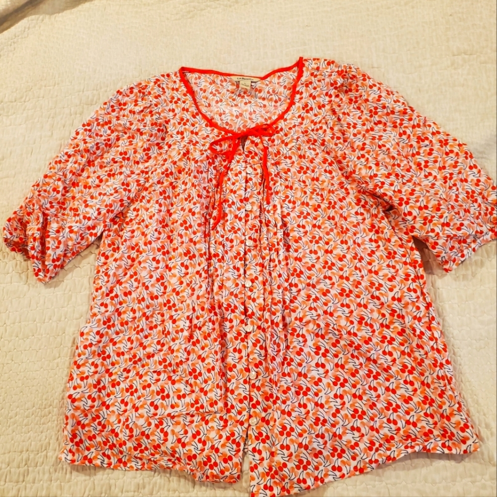 G.H. Bass Cherry Print Blouse Size Large